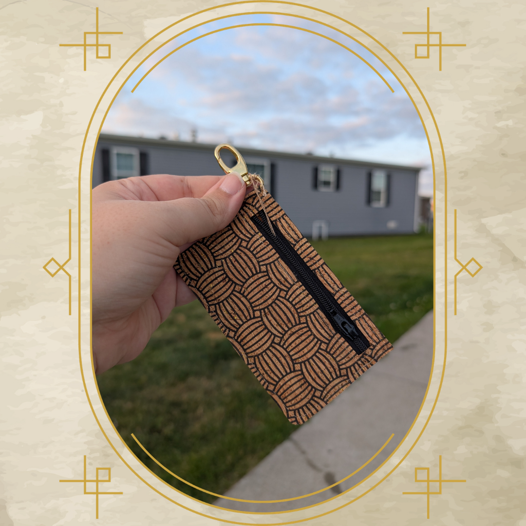 Castor Pouch