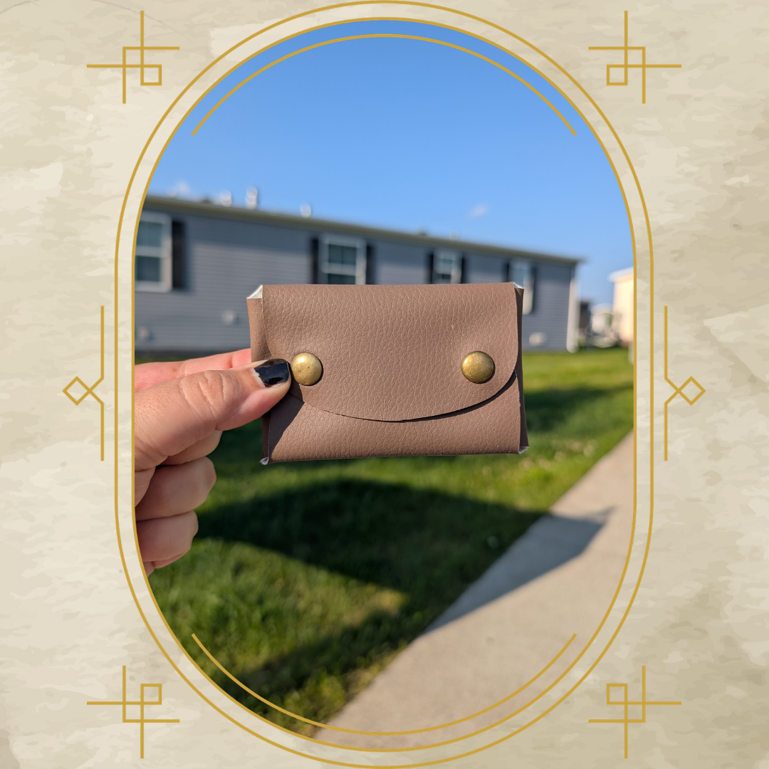 Elio Card Holder